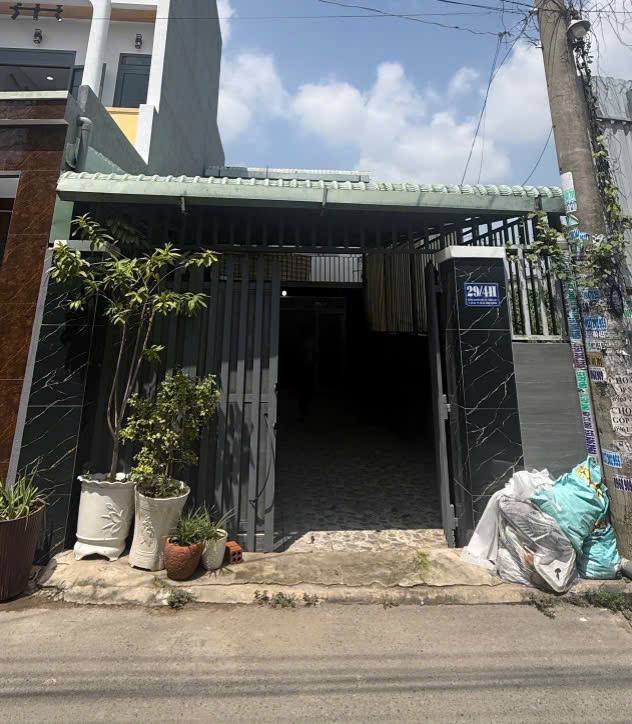 Bán nhà Dĩ An sân đậu xe 52 chỗ sát Lý Thường Kiệt giá 4.7 tỷ